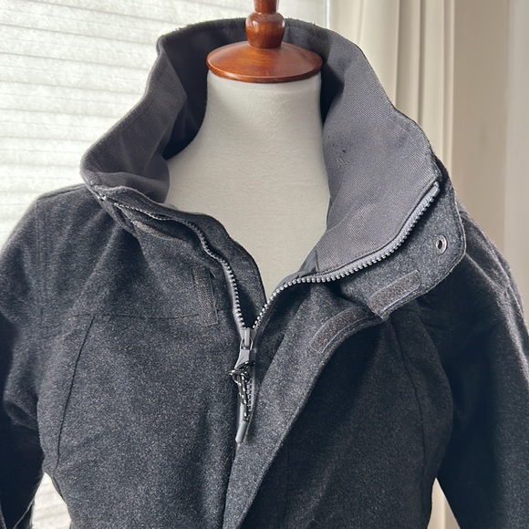 Grey Burton Jet Set Jacket - Picture 4 of 12